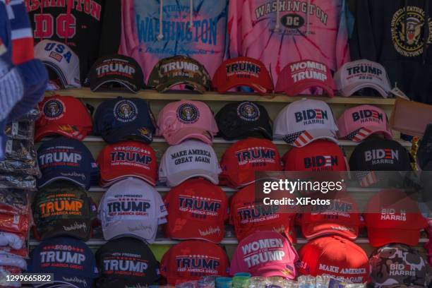 political souvenir for sale in washington dc - xi trump stock pictures, royalty-free photos & images