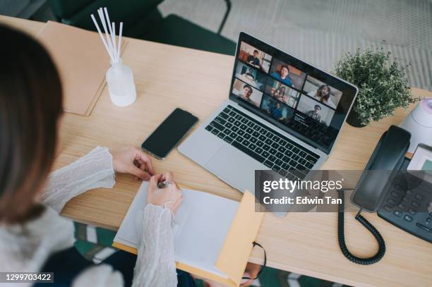 Write On Camera Writing On Camera Screen Photos and Premium High Res Pictures - Getty ...