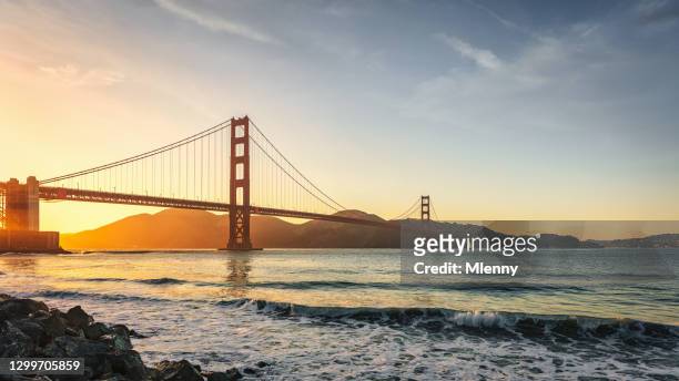 golden gate bridge san francisco sunset panorama california usa - birthplace of silicon valley stockfoto's en -beelden