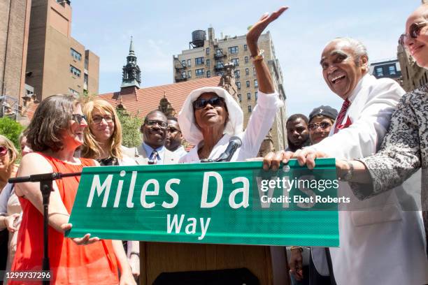 79 Cicely Tyson Miles Davis Photos High Res Pictures Getty Images 79-cicely-tyson-miles-davis-photos-high-res-pictures-getty-images