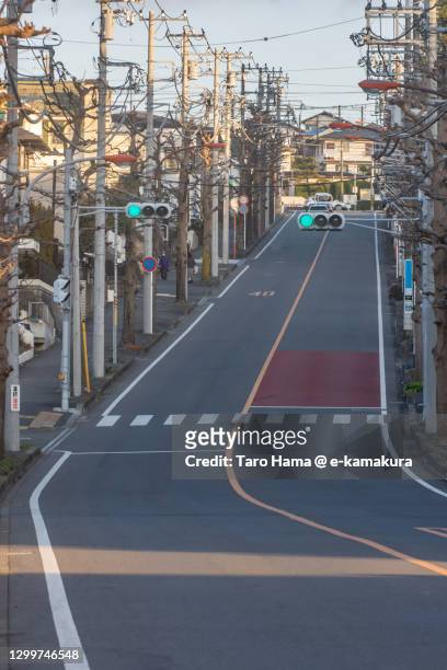 elevated street in kanagawa prefecture of japan - 日本　住宅街 個照片及圖片檔