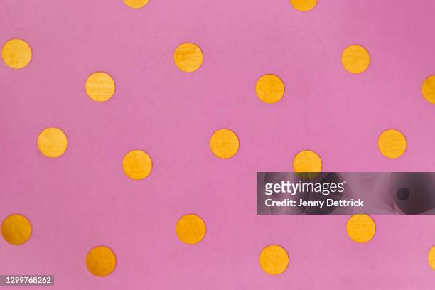 277 Gold Polka Dot Background Photos and Premium High Res Pictures - Getty  Images