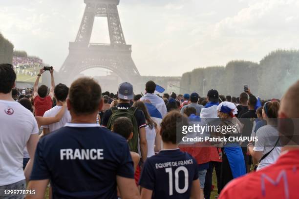 Supporters attendant la fin du match, 15 juillet 2018, Paris, France.