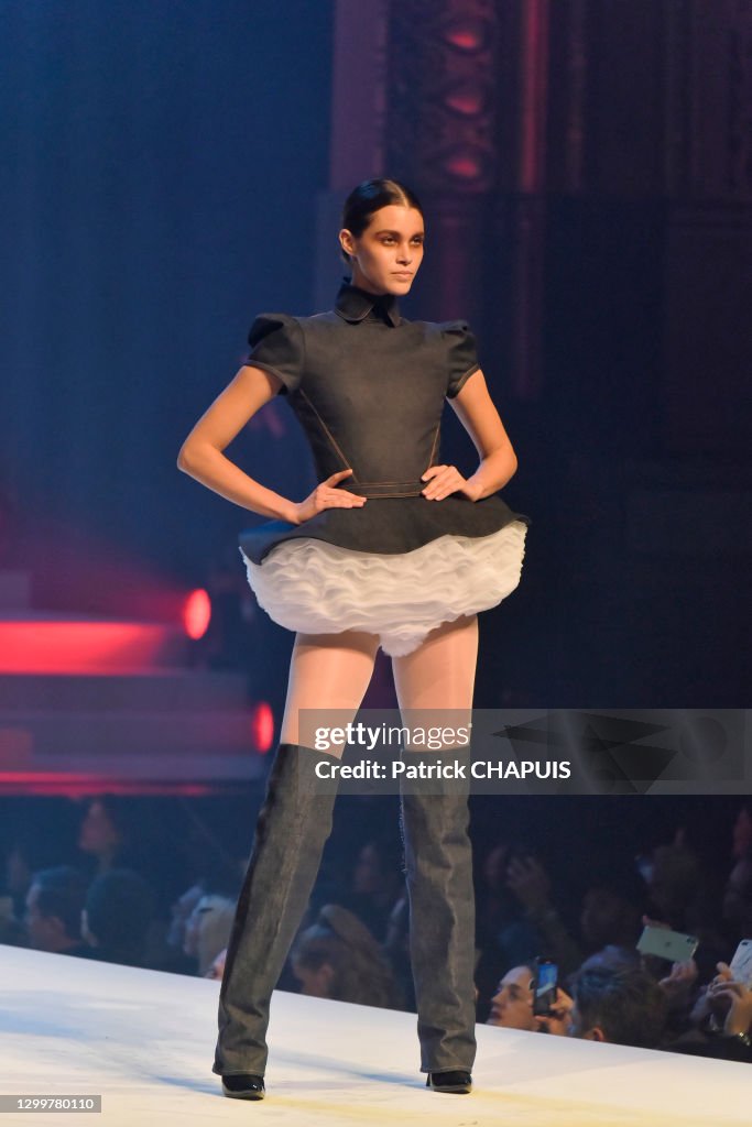 Pauline Hoarau lors du défilé Jean-Paul Gaultier Haute Couture... News ...