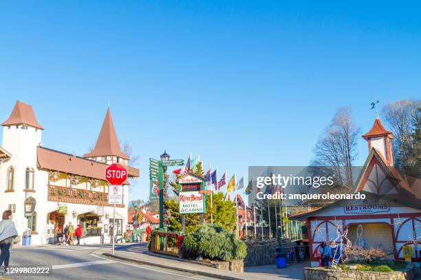 helen, georgia, united states of america: a little german christmas town - appalachian mountains georgia stock pictures, royalty-free photos & images