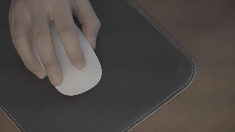 Using Mouse Top View Wireless Mouse Top View Videos and HD Footage - Getty Images