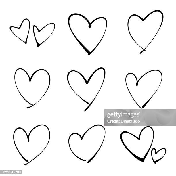 ilustraciones, imágenes clip art, dibujos animados e iconos de stock de conjunto de iconos de corazón de garólote de forma infantil dibujados a mano. trazo negro sobre fondo blanco. - free vector eps