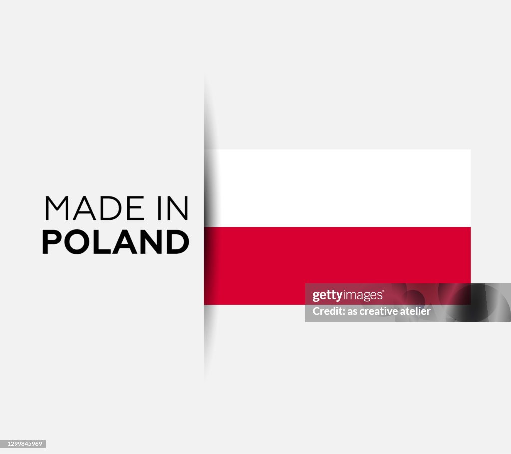 Hecho en la etiqueta de Polonia, emblema del producto. Fondo blanco aislado