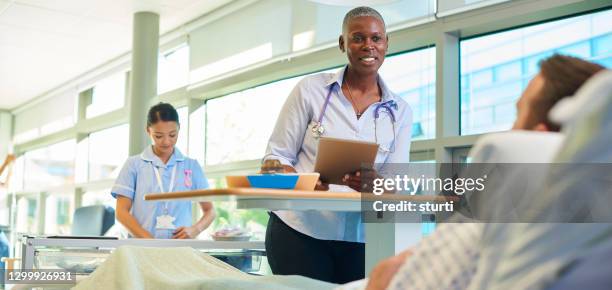 Doctor Roundsing Doctor Rounds Photos and Premium High Res Pictures - Getty Images