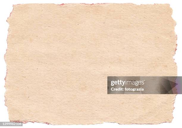 blank piece of beige torn paper - papel roto fotografías e imágenes de stock