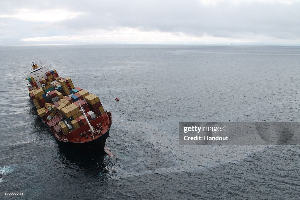 Oil Pumping From Rena Continues