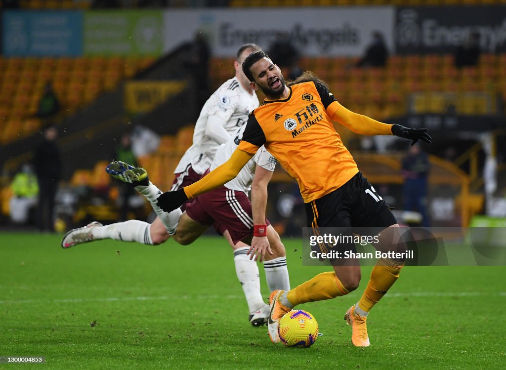 Wolverhampton Wanderers v Arsenal - Premier League