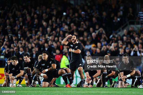 Piri Weepu of the All Blacks leads his team in performing the pre match haka during the 2011 IRB Rugby World Cup Final match between France and New...