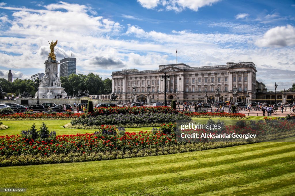 Buckingham Palace Park and Victoria Memorial In London, Vereinigtes Königreich