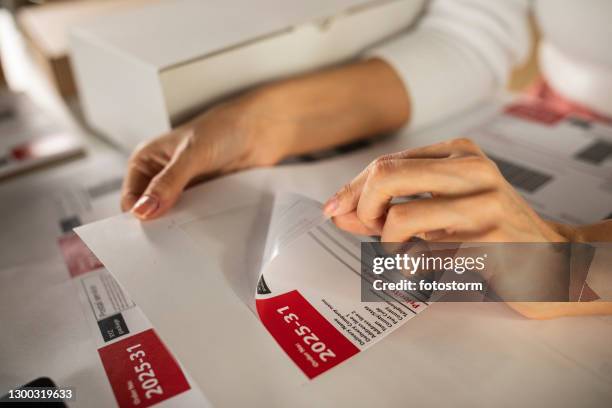 Label Fall Off 1,205 Label Peeling Stock Photos, High-Res Pictures, and Images - Getty ...