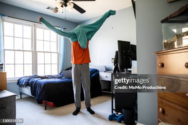 Getting 804 Boy Getting Dressed For School Stock Photos, High-Res Pictures, and ...
