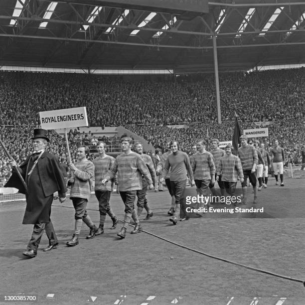Parade of historical FA Cup winners during the FA Cup final at Wembley in London, to celebrate the centenary of the trophy, UK, 6th May 1972. The...