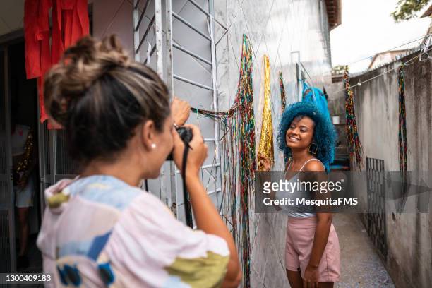 photographer working at the brazilian carnival - reportage home stock pictures, royalty-free photos & images