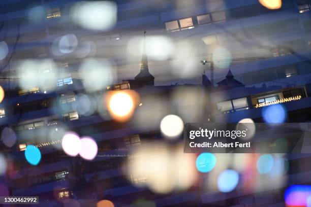 lichter der stadt - abstract stadt stockfoto's en -beelden