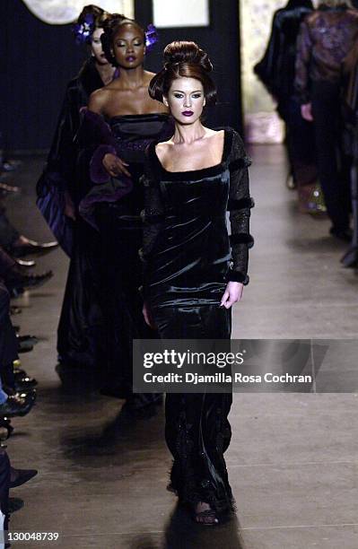 Zang Toi 2003 Fall Fashion during Mercedes-Benz Fashion Week Fall 2003 Collections - Zang Toi - Runway at Bryant Park in New York City, New York,...