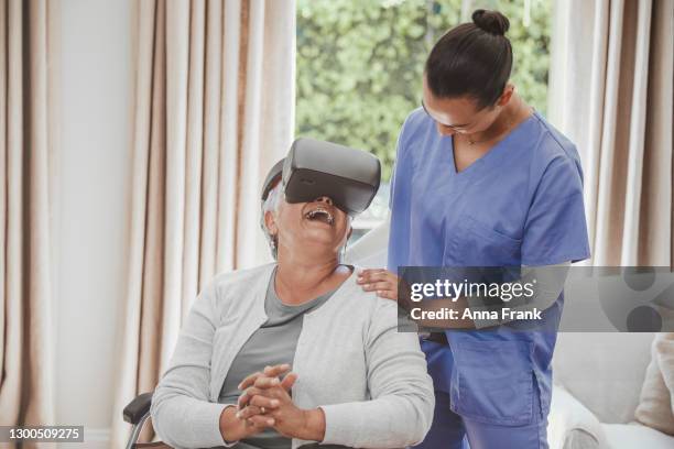 sometimes all you can say is, wow! - virtual reality medical stock pictures, royalty-free photos & images