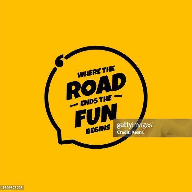 ilustraciones, imágenes clip art, dibujos animados e iconos de stock de letras de bicicleta o bicicleta en la ilustración de fondo - racing logos