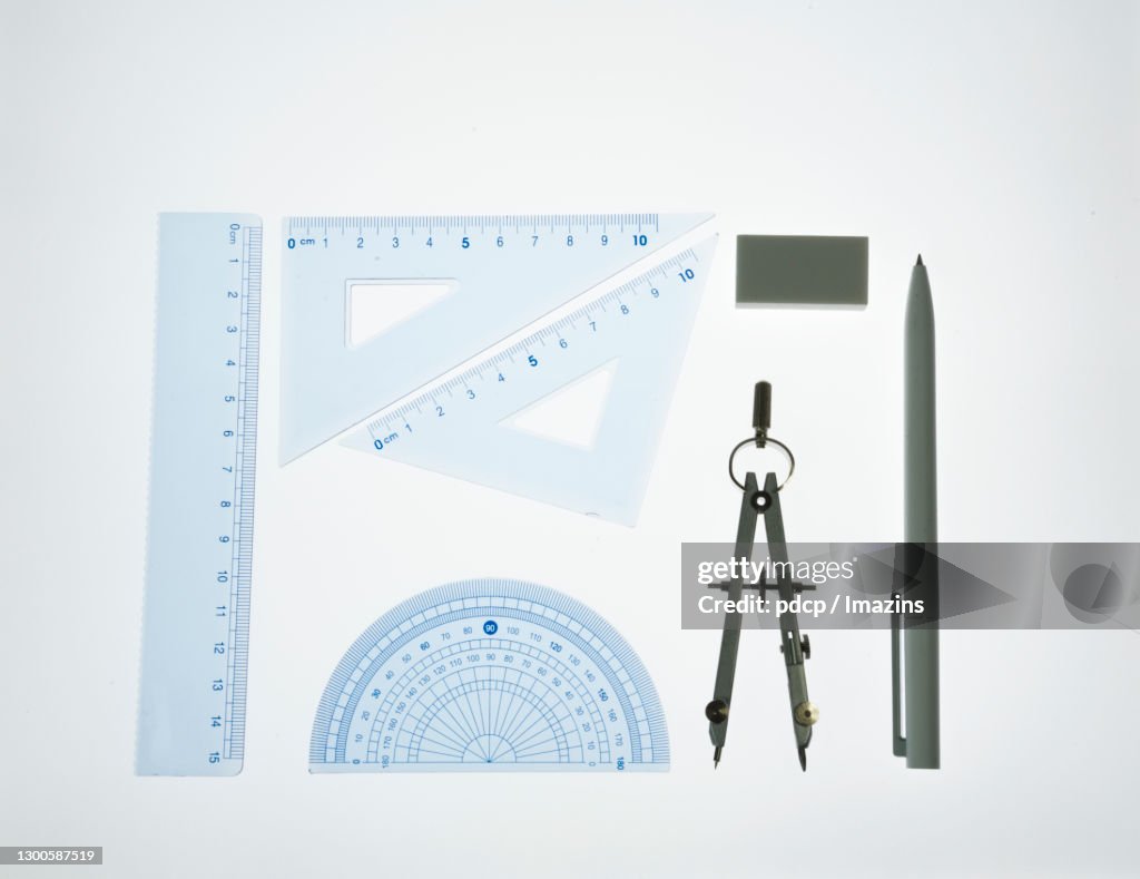 Rullers, Compass, Pen