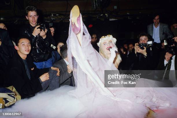 Actress/politician La Cicciolina aka Ilona Staller performs during a Cicciolina Show and Book Launch at Le Palace on January 29, 1988 in Paris,...
