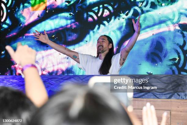 Steve Aoki performs during the E11EVEN Miami x Barstool Sports Big Game Pop-Up Presented By E11EVEN Vodka on February 05, 2021 in Tampa, Florida.