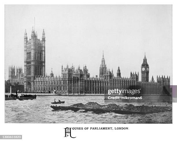 engraving illustration of palace of westminster, houses of parliament in london, england - the chronicles of narnia the lion the witch and the wardrobe london premiere stockfoto's en -beelden