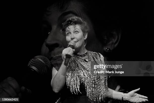 Australian-American singer Helen Reddy performs at the Cheyenne Civic Center on November 7, 1990 in Cheyenne, Wyoming. Dubbed by the Chicago Tribune...