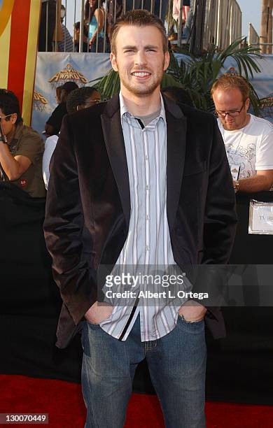 Chris Evans during 2005 MTV Movie Awards - Arrivals at Shrine Auditorium in Los Angeles, California, United States.