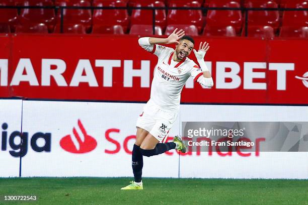 Yousseff En-Nesyri of Sevilla FC celebrates after scoring their team's third goal during the La Liga Santander match between Sevilla FC and Getafe CF...
