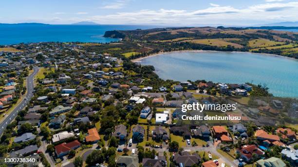 new zealand aerial view - new zealand beach house stock pictures, royalty-free photos & images