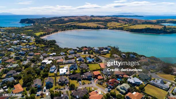 new zealand aerial view - new zealand beach house stock pictures, royalty-free photos & images