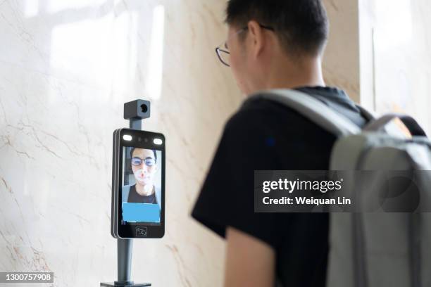 infrared attendance machine - facial recognition technology stock pictures, royalty-free photos & images