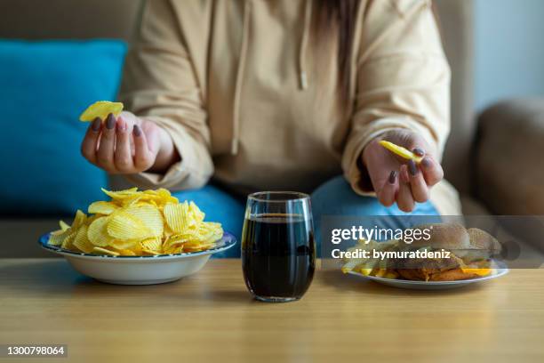 pronto per il cibo spazzatura - basta foto e immagini stock