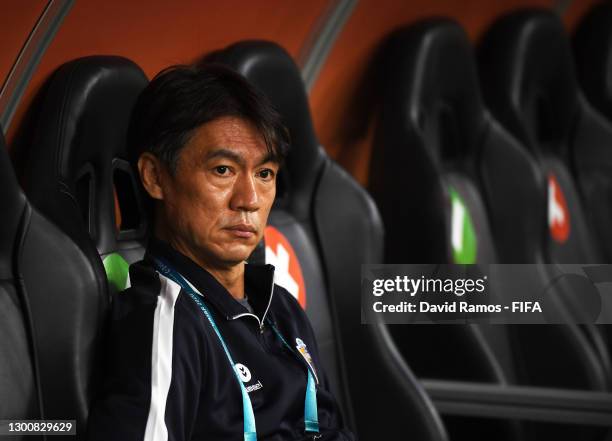 Myungbo Hong, Manager of Ulsan Hyundai FC looks on during the FIFA Club World Cup Qatar 2020 5th Place match between Ulsan Hyundai FC and Al Duhail...
