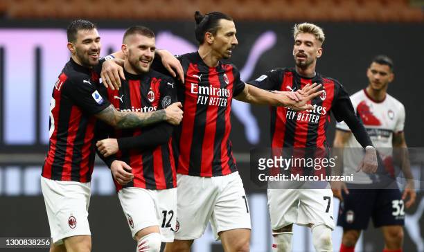 Ante Rebic of AC Milan celebrates with team mates Alessio Romagnoli, Zlatan Ibrahimovic and Samu Castillejo after scoring their side's third goal...