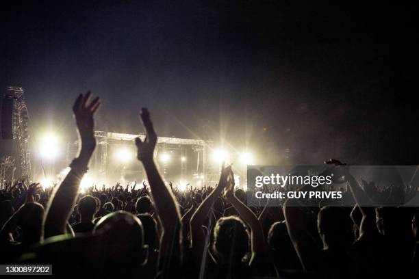Crowd At Rock Concert, 照片檔
