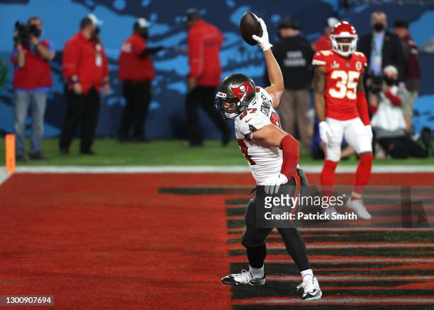 Rob Gronkowski of the Tampa Bay Buccaneers spikes the ball after scoring a 17 yard touchdown in the second quarter against the Kansas City Chiefs in...