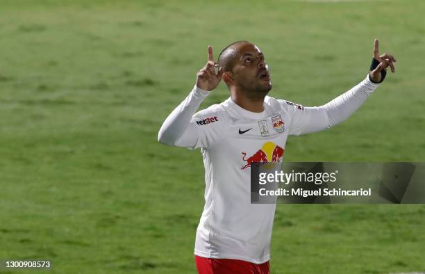 Ytalo of Red Bull Bragantino celebrates after scoring his team first goal during a match between Red Bull Bragantino and Flamengo as part of...