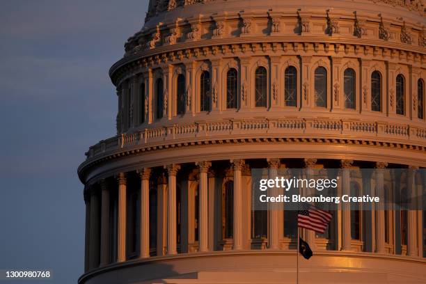 the u.s. capitol building - capitol hill sunset stock pictures, royalty-free photos & images