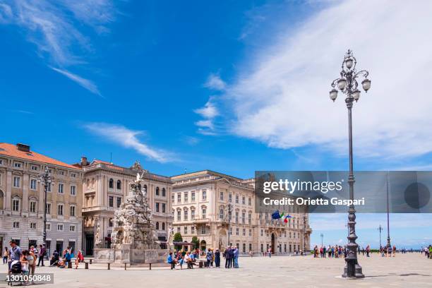 trieste, piazza unità d'italia (friuli-venezia giulia, italy) - piazza unità foto e immagini stock