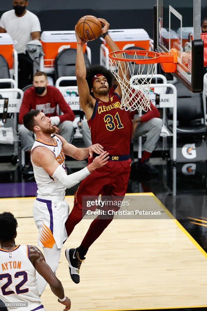 Cleveland Cavaliers v Phoenix Suns