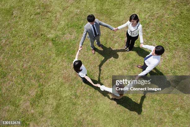 Huddle Top View Team Huddle Top View Photos and Premium High Res Pictures - Getty Images