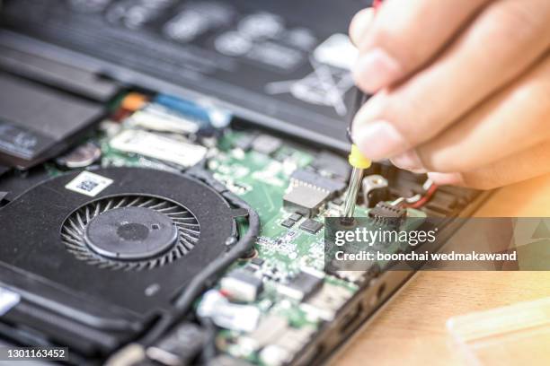 Computer Cpu Fixng 2,591 Cpu Repair Stock Photos, High-Res Pictures, and Images - Getty Images