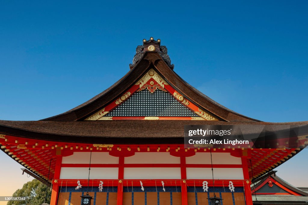 Inari Style Japanese Style Rooftop At Fushimi Inaritaisha Shrine High-Res Stock ...