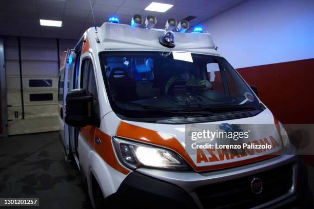 Arrival of the ambulance in front of the emergency area on February 08, 2021 in Palermo, Italy. A year after the start of the Covid-19 pandemic,...