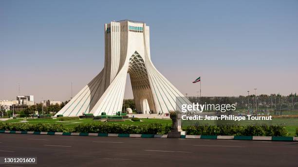 azadi tower - freedom monument and symbol of tehran in azadi square, tehran, iran - tehran fotografías e imágenes de stock